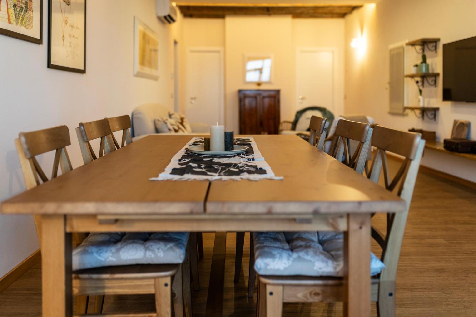 Palazzo Gessi Room And Breakfast Borghi ภายนอก รูปภาพ