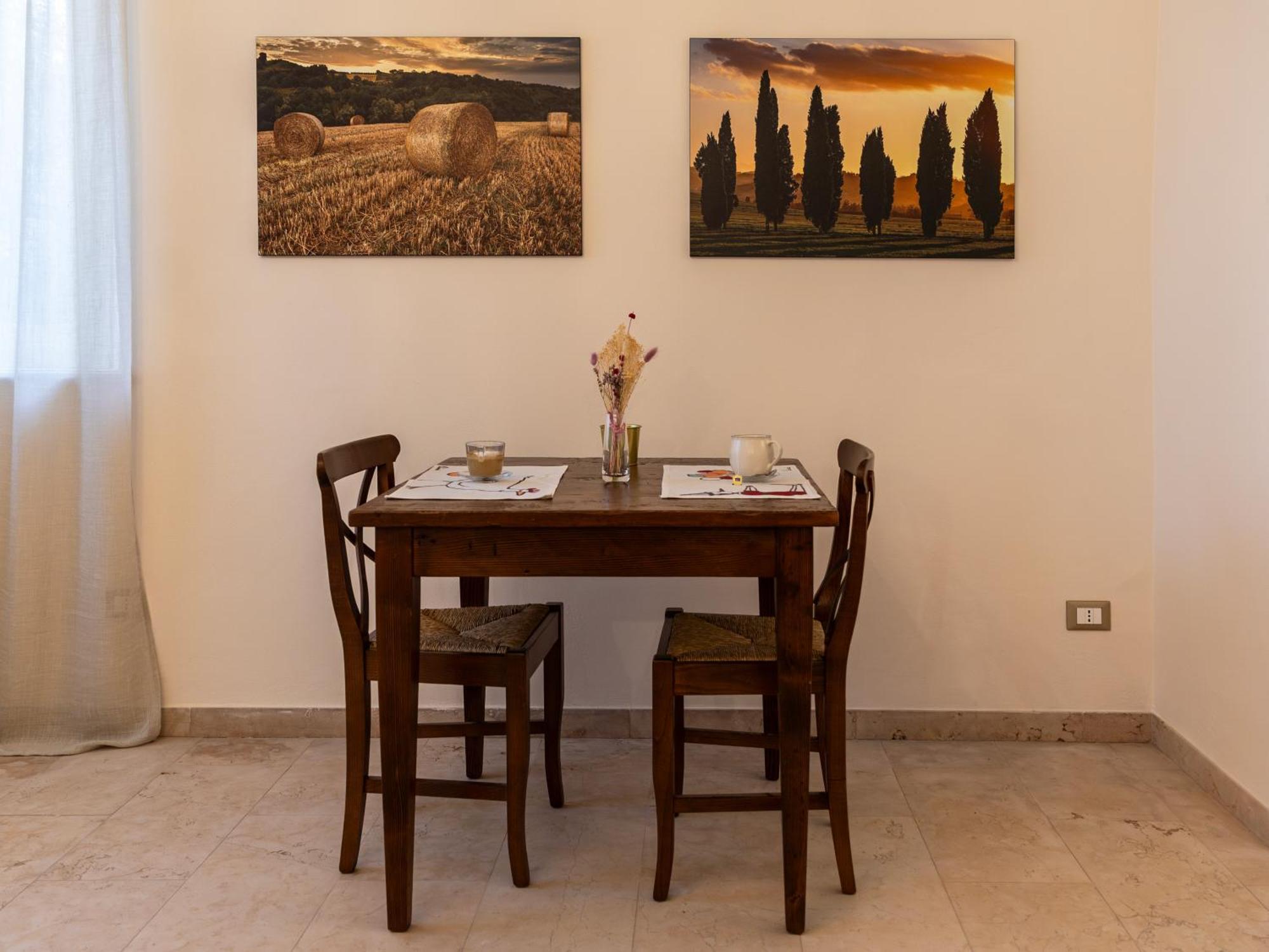Palazzo Gessi Room And Breakfast Borghi ภายนอก รูปภาพ