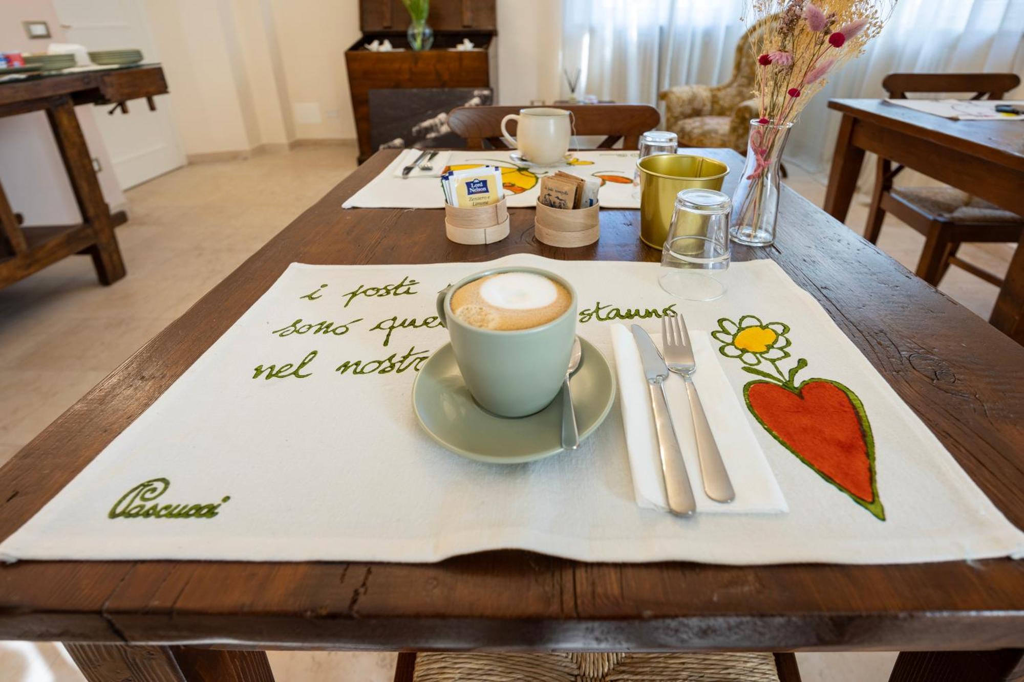 Palazzo Gessi Room And Breakfast Borghi ภายนอก รูปภาพ