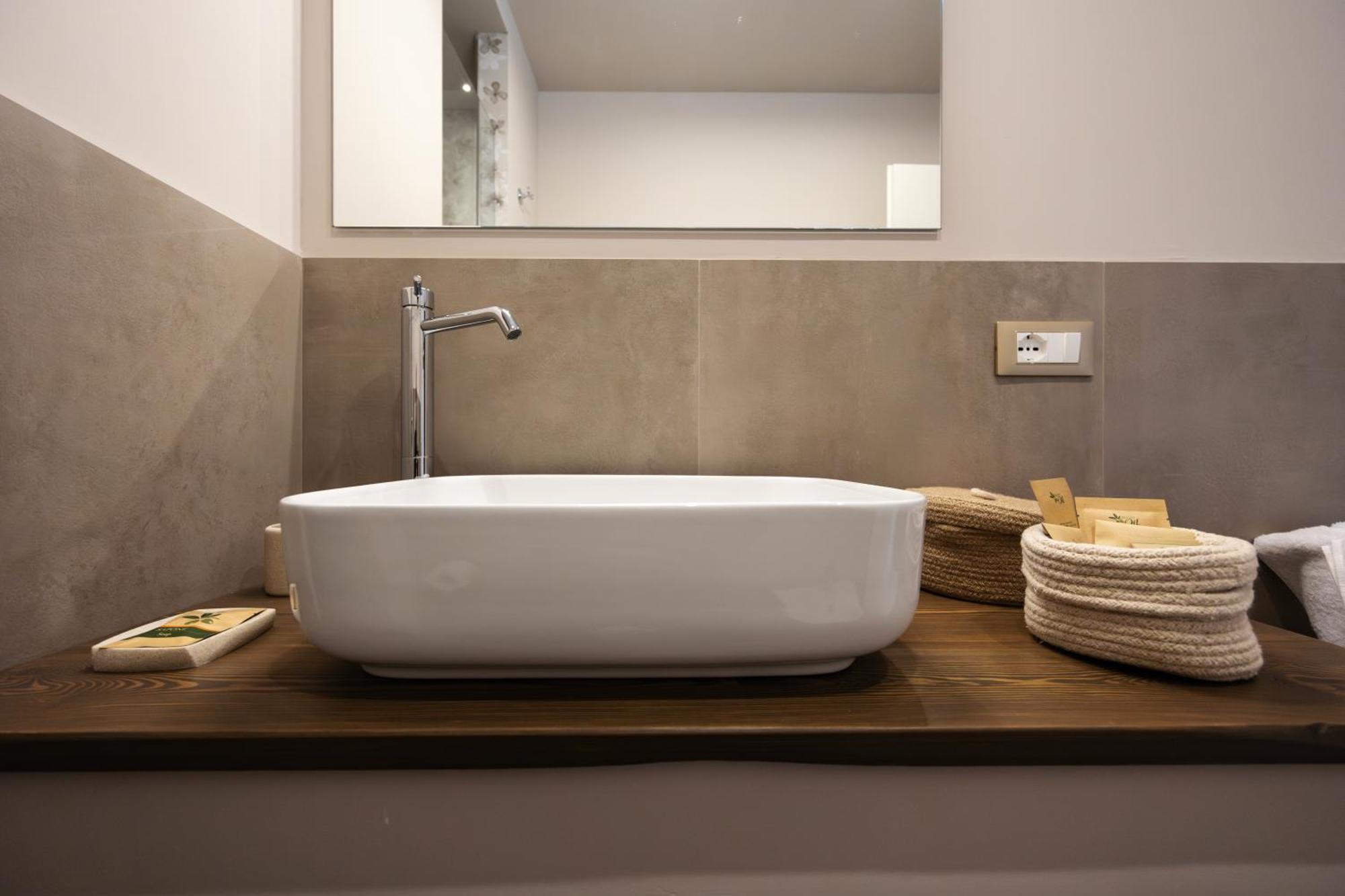 Palazzo Gessi Room And Breakfast Borghi ภายนอก รูปภาพ