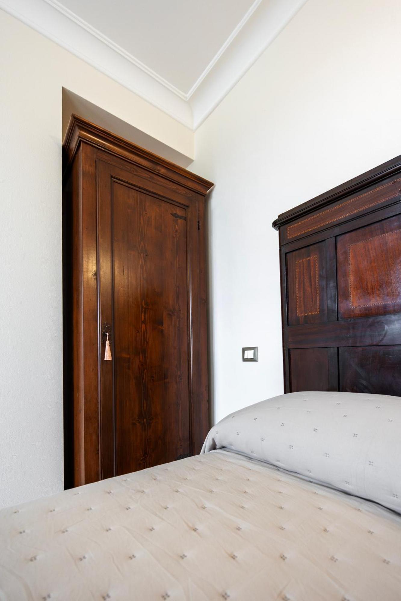 Palazzo Gessi Room And Breakfast Borghi ภายนอก รูปภาพ