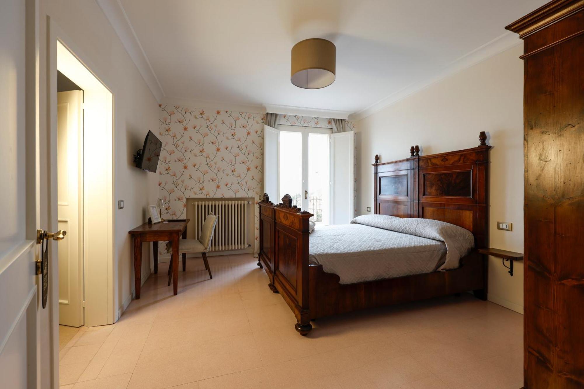 Palazzo Gessi Room And Breakfast Borghi ภายนอก รูปภาพ