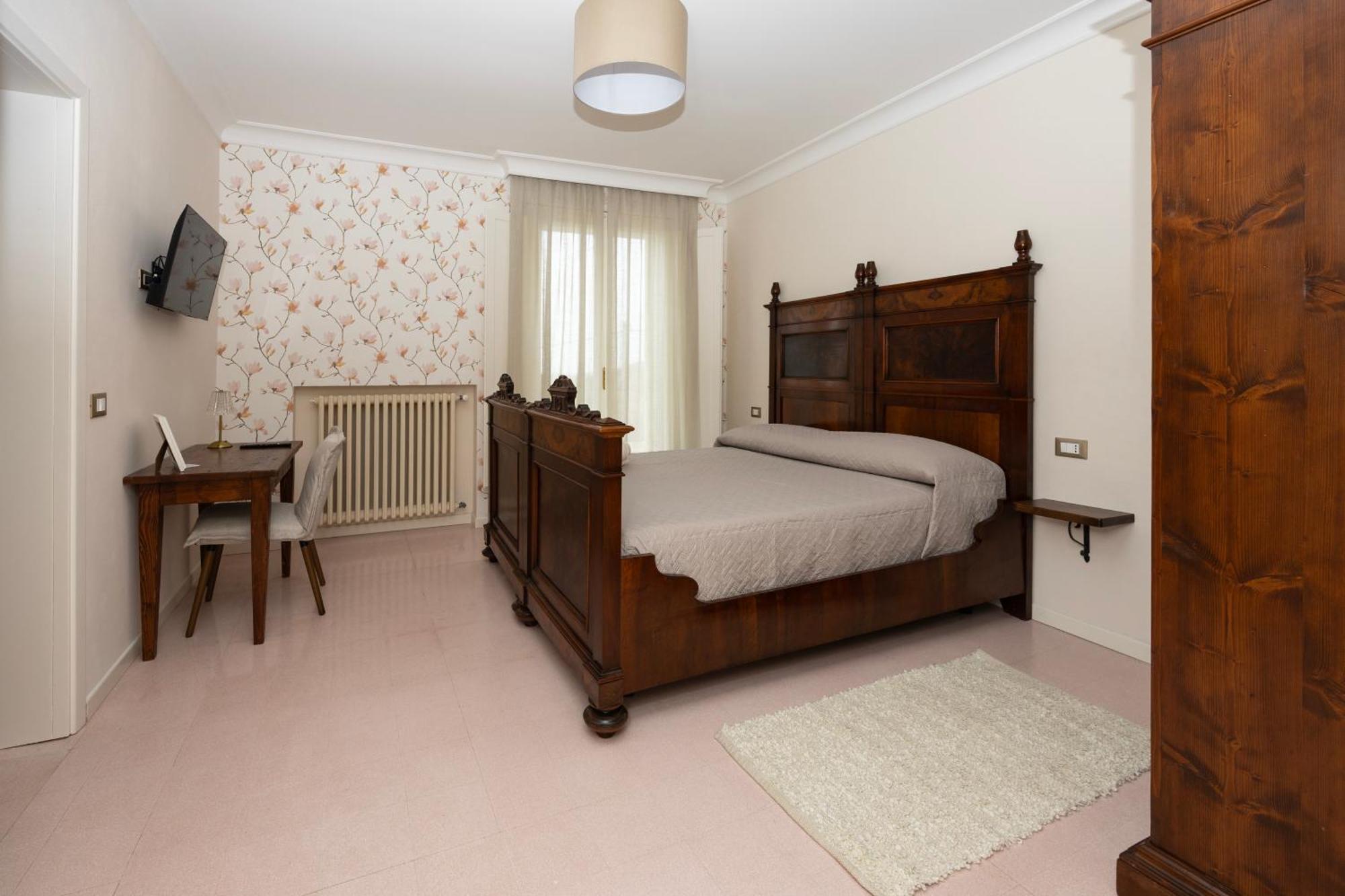 Palazzo Gessi Room And Breakfast Borghi ภายนอก รูปภาพ